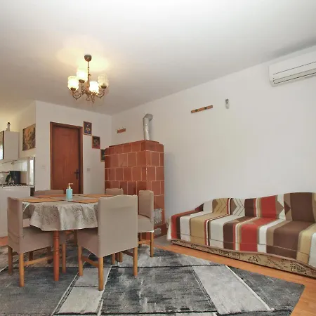 Stojan 320 Lejlighed