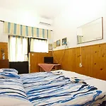 Stojan 320 *