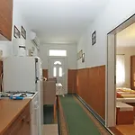 Stojan 320