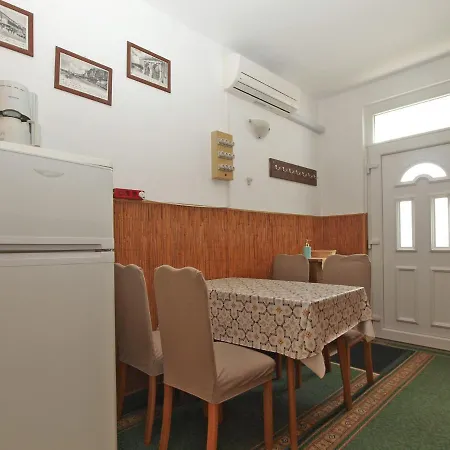 Stojan 320 Apartment